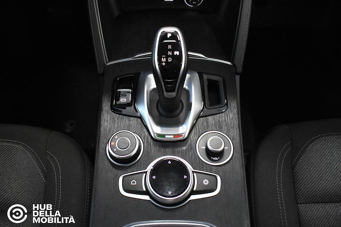 ALFA ROMEO Stelvio 2.2 Turbodiesel 190 CV AT8 Q4 Business